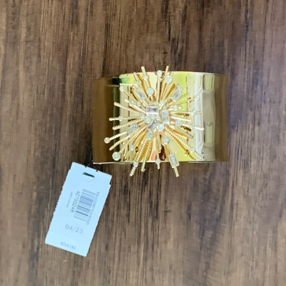 Express Rhinestone burst cuff bracelet - Picture 7 of 10